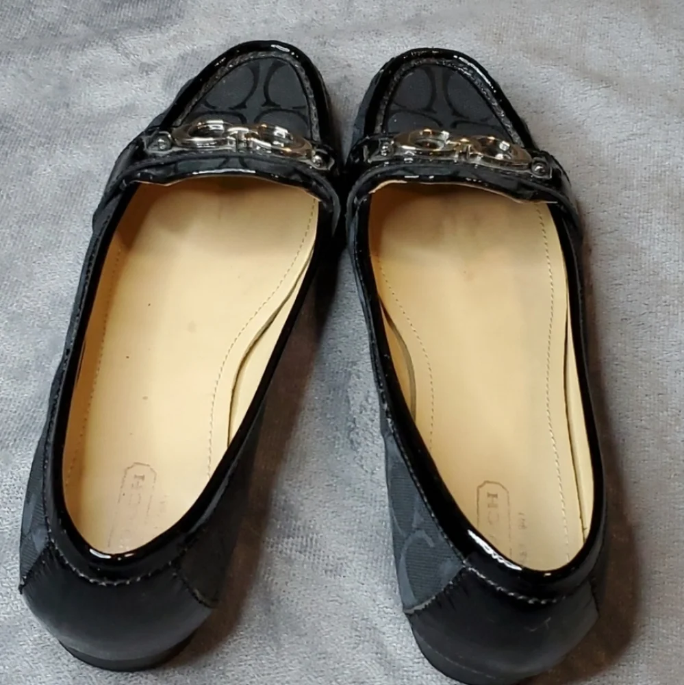 COACH Enrica Jacquard Patent Logo Flats Loafers Shoes EUC
